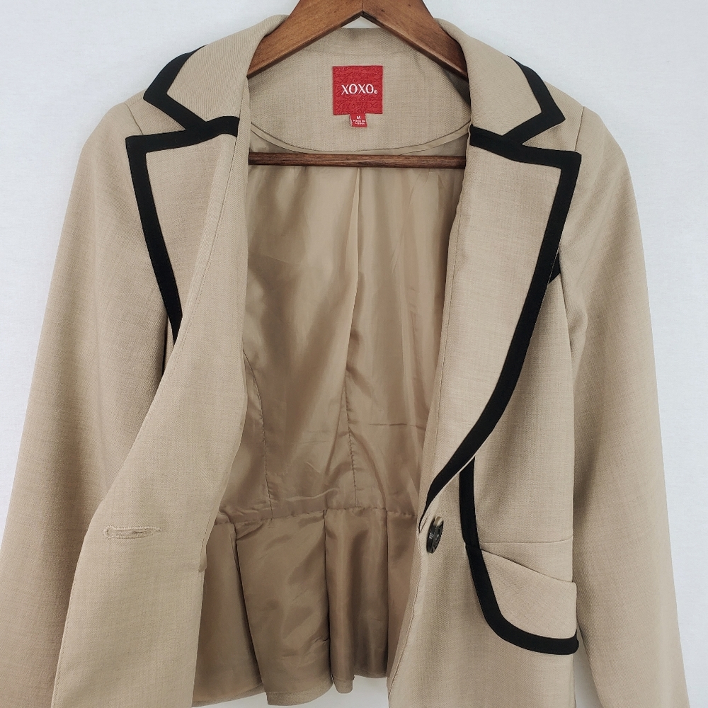 XOXO Tan Women's Three Piece Blazer Suit - Picture 4 of 16